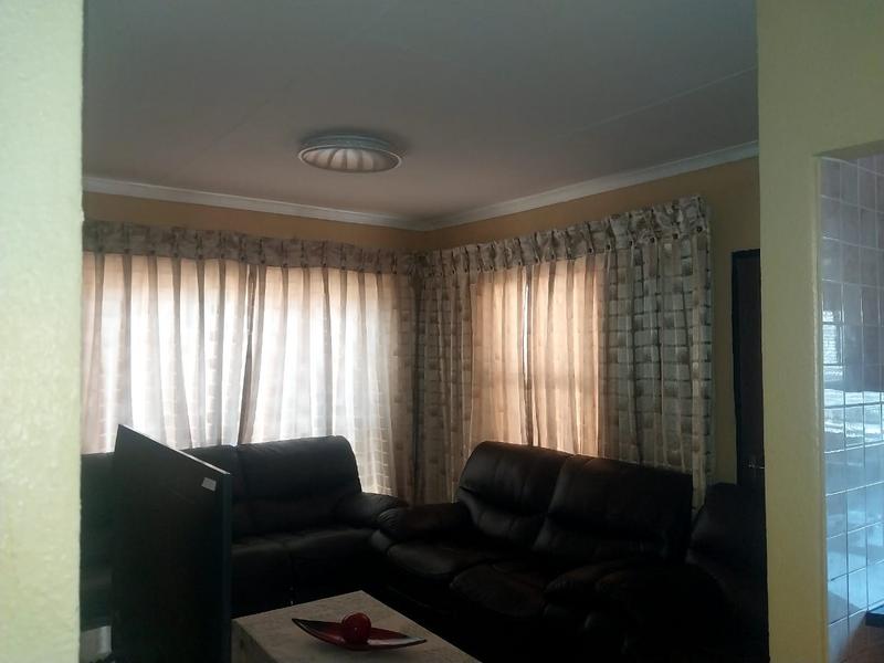 3 Bedroom Property for Sale in Clayville Gauteng