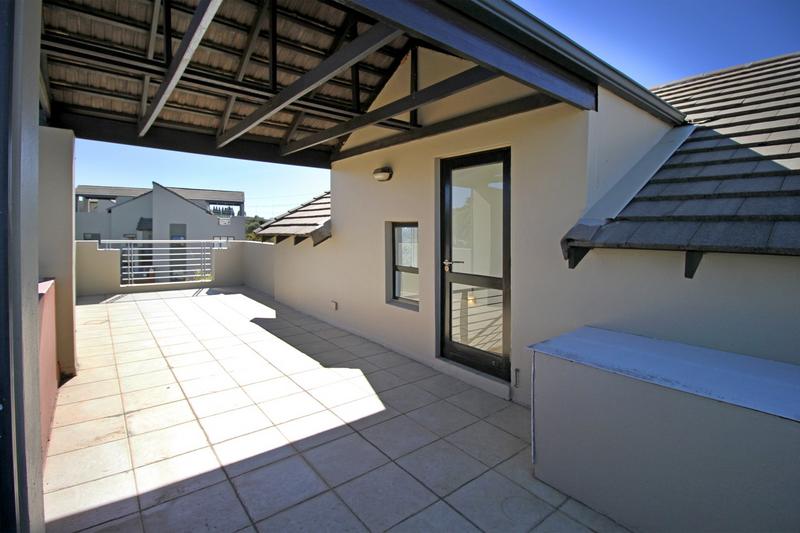 2 Bedroom Property for Sale in Lonehill Gauteng