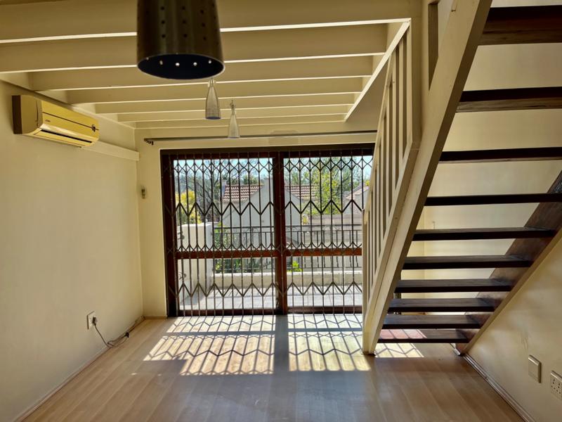 To Let 1 Bedroom Property for Rent in Waverley Gauteng