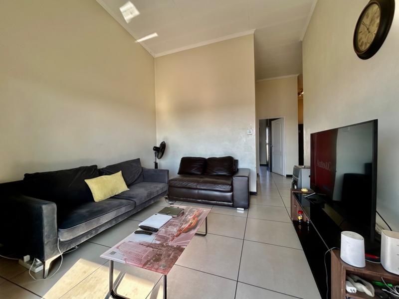 1 Bedroom Property for Sale in Dainfern Gauteng