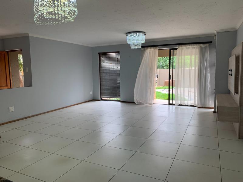 To Let 3 Bedroom Property for Rent in Fourways Gauteng