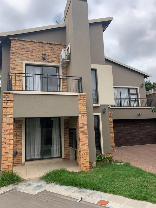 To Let 3 Bedroom Property for Rent in Fourways Gauteng