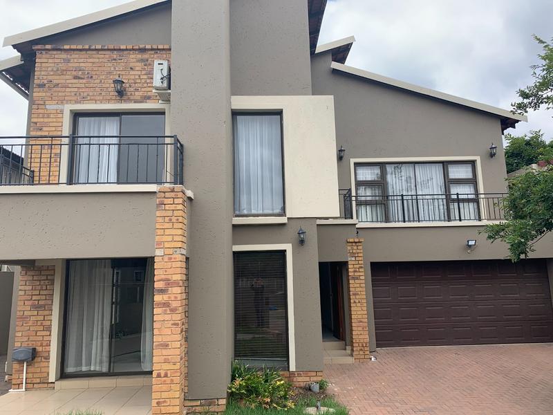 To Let 3 Bedroom Property for Rent in Fourways Gauteng