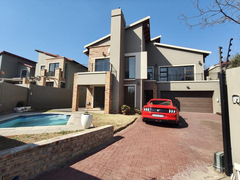 To Let 3 Bedroom Property for Rent in Fourways Gauteng