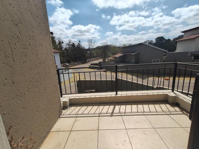 To Let 3 Bedroom Property for Rent in Fourways Gauteng