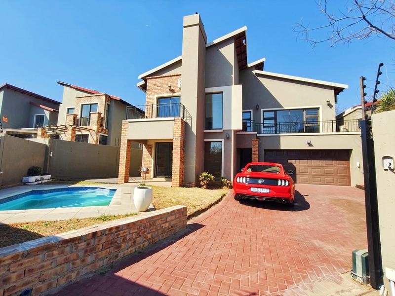 To Let 3 Bedroom Property for Rent in Fourways Gauteng