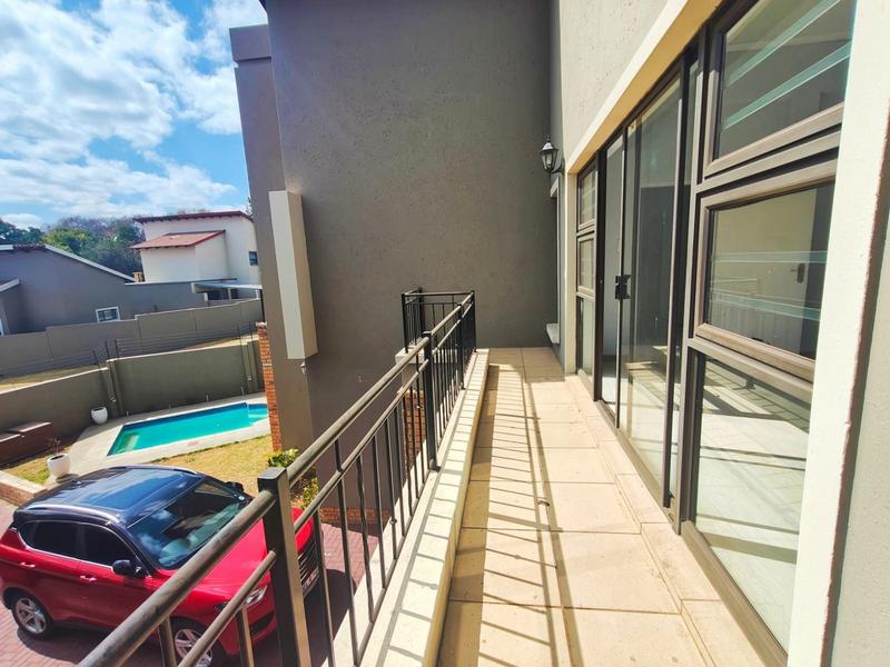 To Let 3 Bedroom Property for Rent in Fourways Gauteng