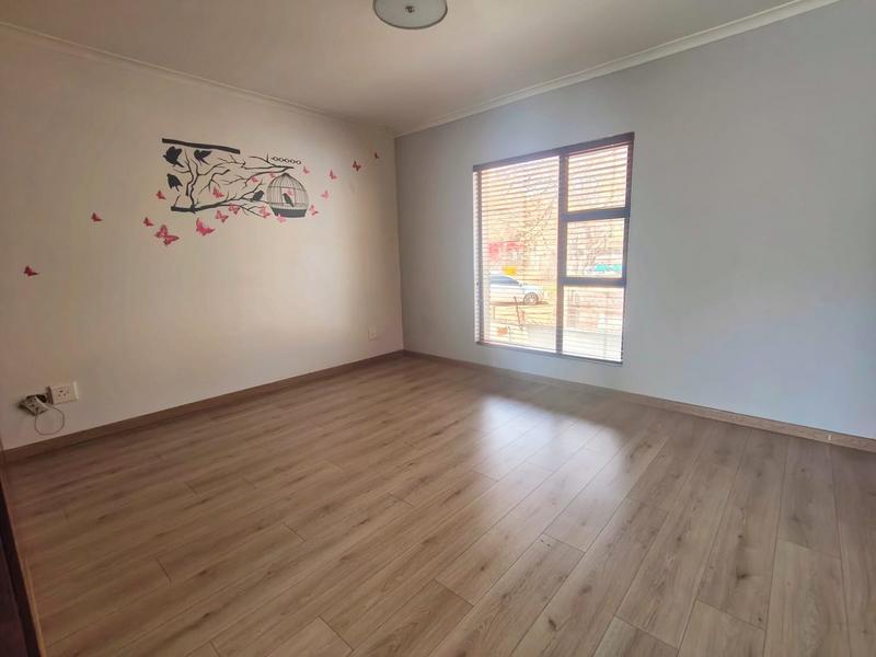 To Let 3 Bedroom Property for Rent in Fourways Gauteng