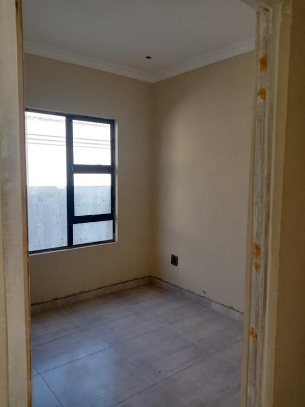 3 Bedroom Property for Sale in Golden Gardens Gauteng