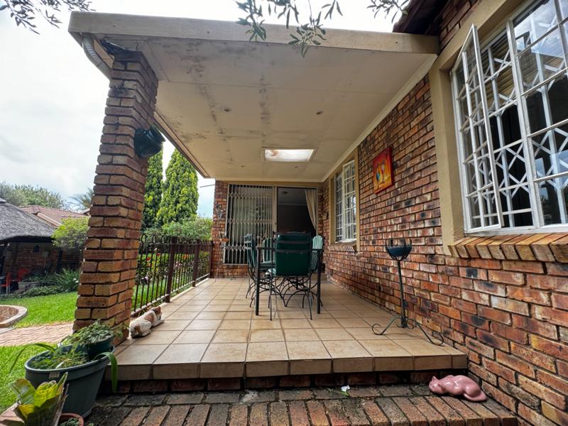 3 Bedroom Property for Sale in North Riding Gauteng