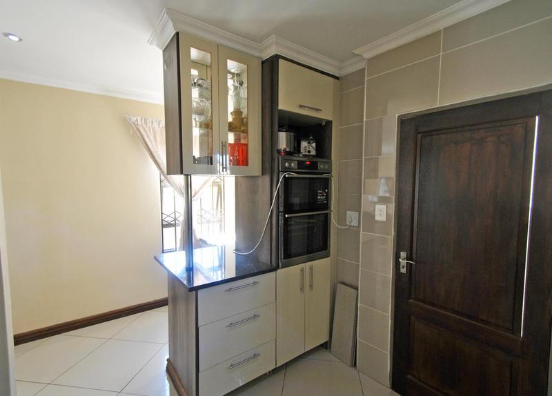 3 Bedroom Property for Sale in Roodekop Gauteng