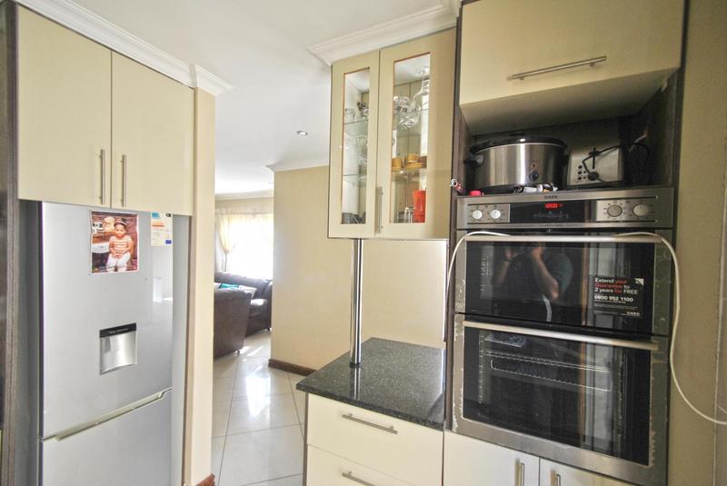 3 Bedroom Property for Sale in Roodekop Gauteng