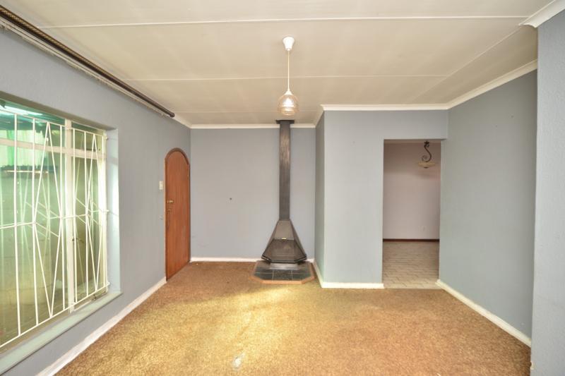 To Let 3 Bedroom Property for Rent in Protea North Gauteng