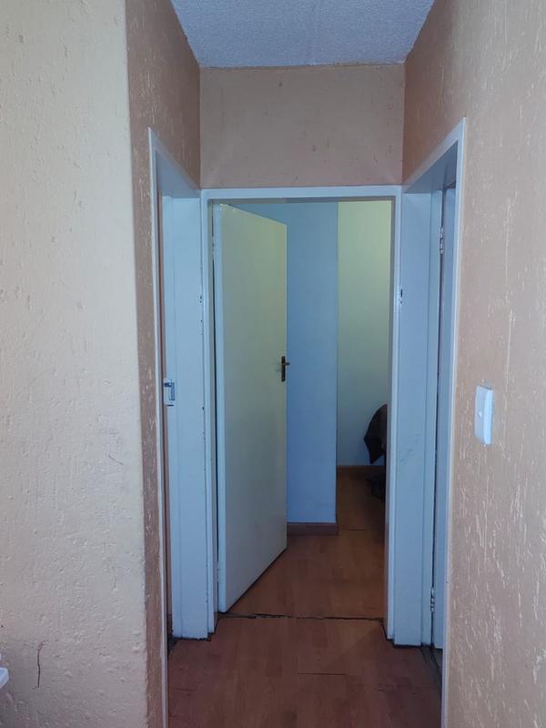 2 Bedroom Property for Sale in Ormonde View Gauteng