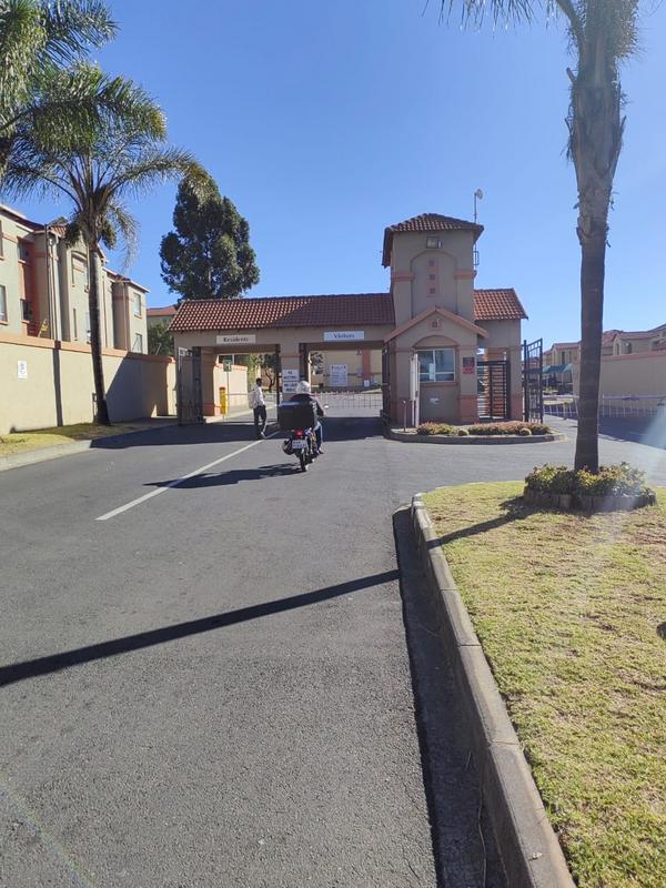 2 Bedroom Property for Sale in Ormonde View Gauteng