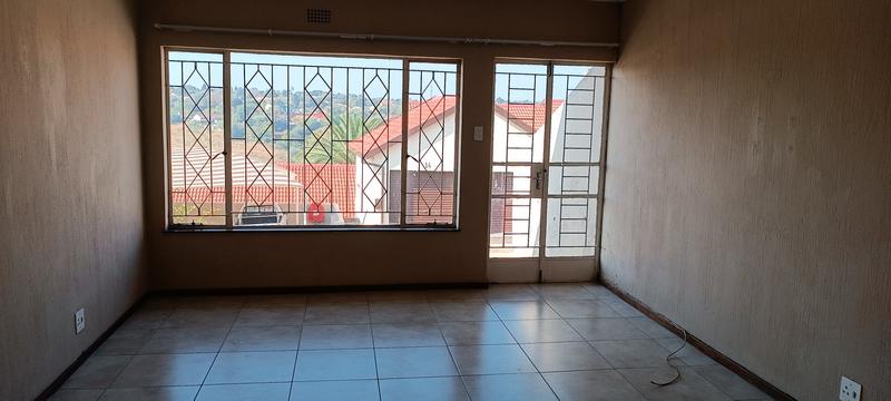 To Let 2 Bedroom Property for Rent in Silverfields Gauteng