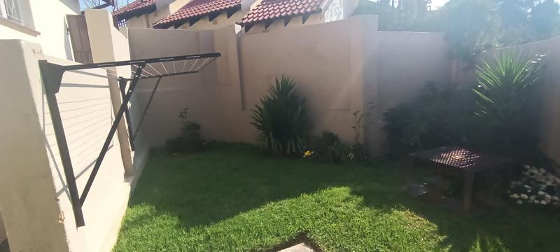 To Let 2 Bedroom Property for Rent in Silverfields Gauteng