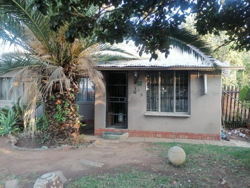 To Let 3 Bedroom Property for Rent in Booysens Gauteng