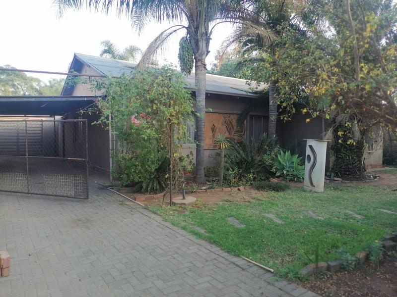 To Let 3 Bedroom Property for Rent in Booysens Gauteng