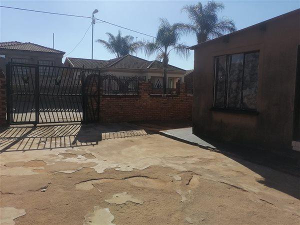 5 Bedroom Property for Sale in Saulsville Gauteng