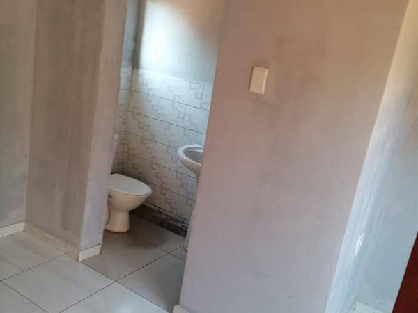 7 Bedroom Property for Sale in Soshanguve East Gauteng