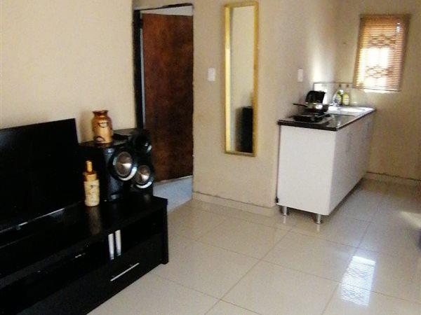 7 Bedroom Property for Sale in Soshanguve East Gauteng