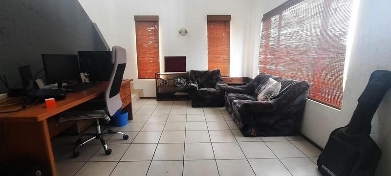 1 Bedroom Property for Sale in Randpark Ridge Gauteng