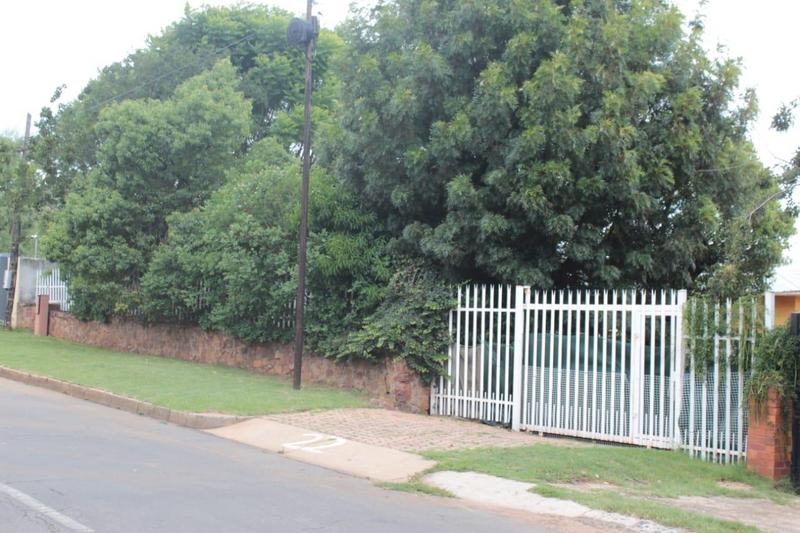 3 Bedroom Property for Sale in Discovery Gauteng