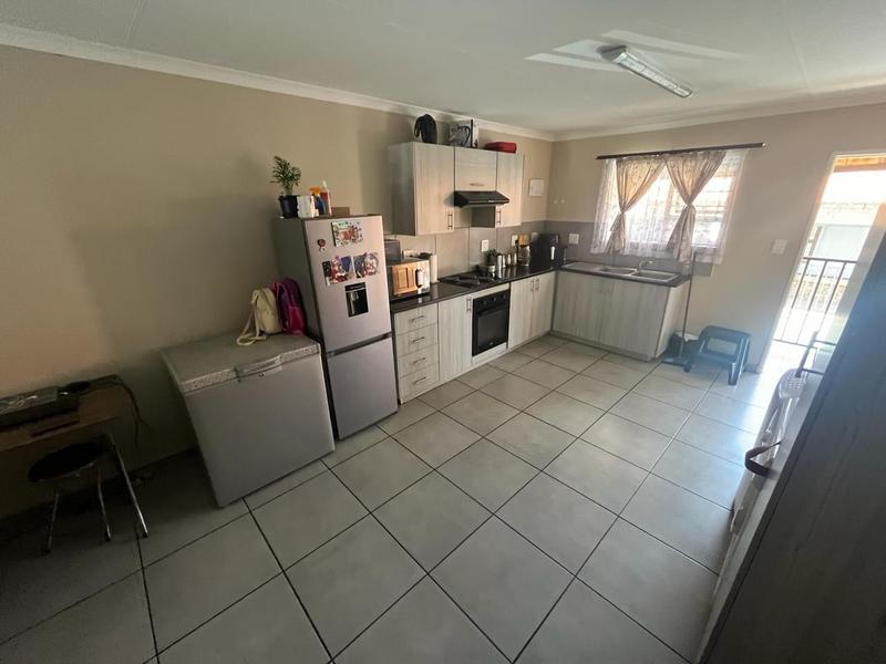 2 Bedroom Property for Sale in Florida Gauteng