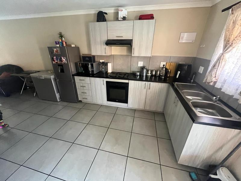 2 Bedroom Property for Sale in Florida Gauteng