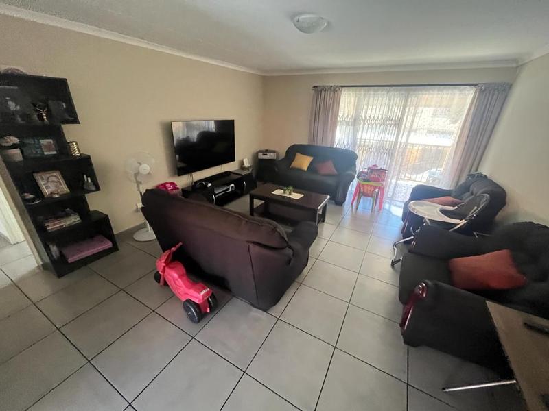 2 Bedroom Property for Sale in Florida Gauteng