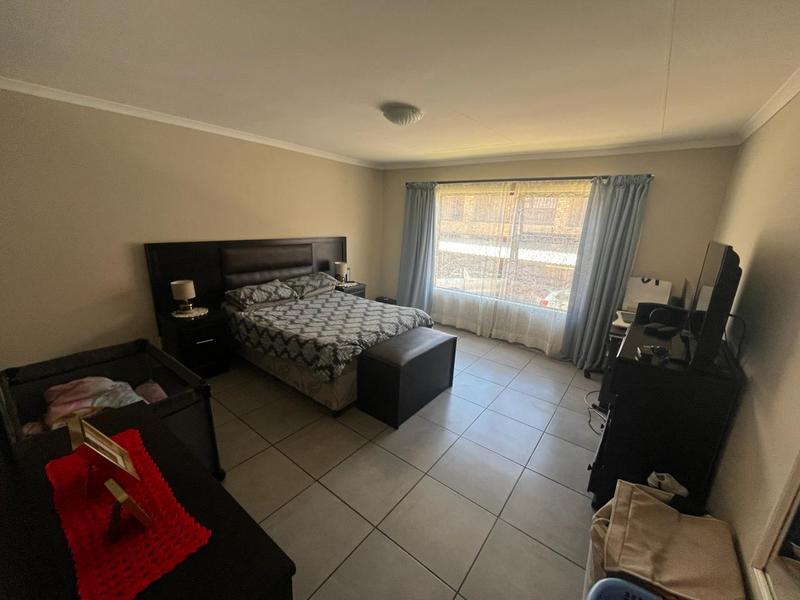 2 Bedroom Property for Sale in Florida Gauteng