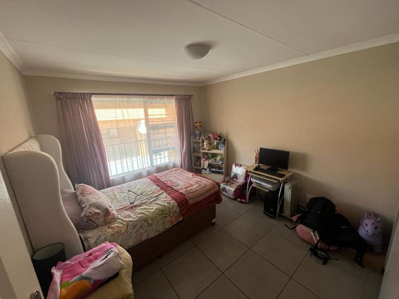 2 Bedroom Property for Sale in Florida Gauteng