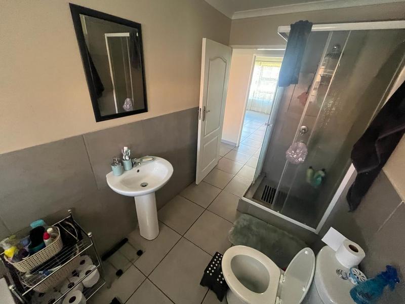 2 Bedroom Property for Sale in Florida Gauteng