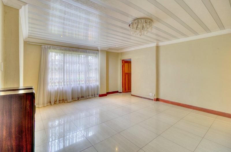 5 Bedroom Property for Sale in Florida Gauteng