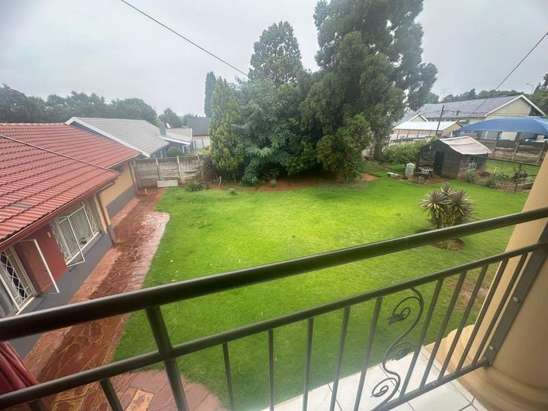 4 Bedroom Property for Sale in Florida Park Gauteng