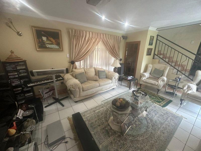 4 Bedroom Property for Sale in Florida Park Gauteng