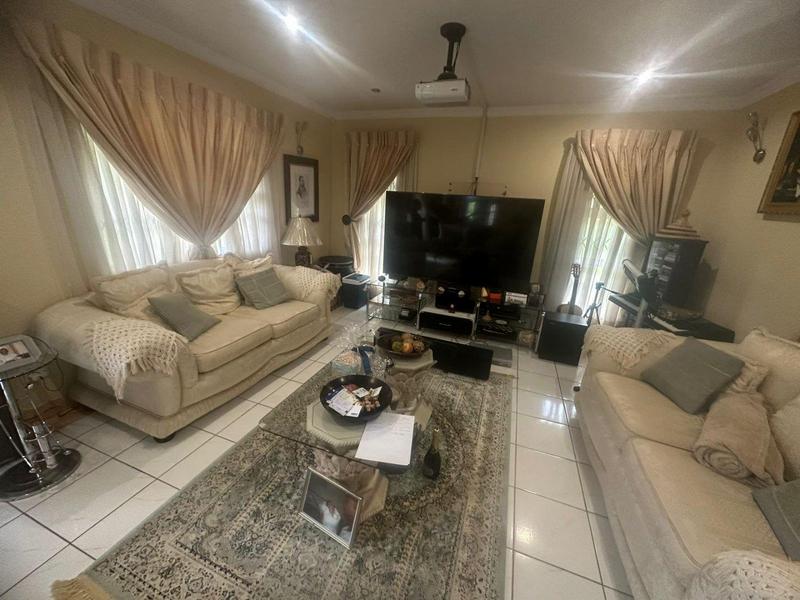 4 Bedroom Property for Sale in Florida Park Gauteng