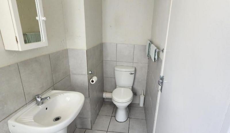 3 Bedroom Property for Sale in Wilgeheuwel Gauteng