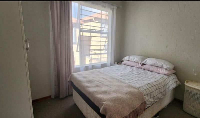 3 Bedroom Property for Sale in Wilgeheuwel Gauteng