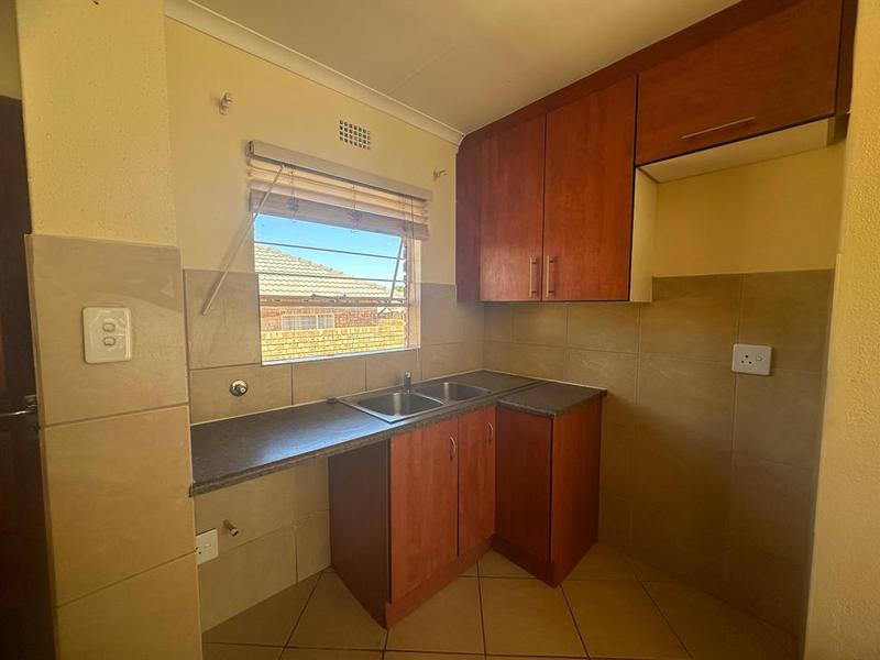 2 Bedroom Property for Sale in Witpoortjie Gauteng