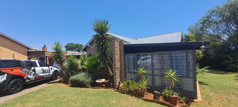 3 Bedroom Property for Sale in Dan Pienaarville Gauteng