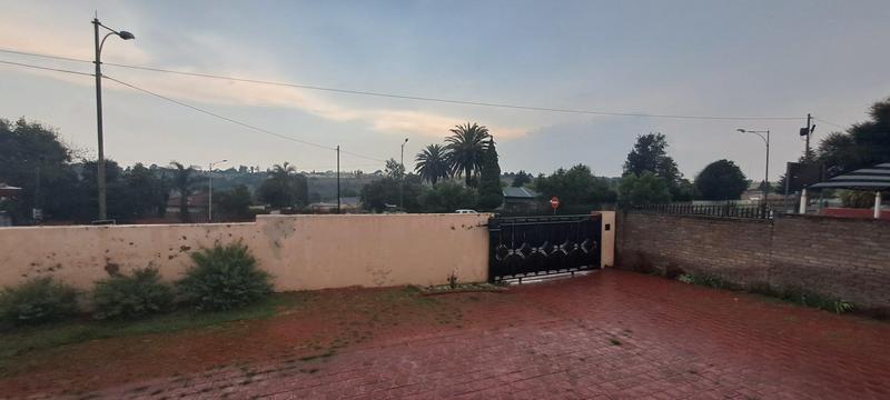 4 Bedroom Property for Sale in Wentworth Park Gauteng