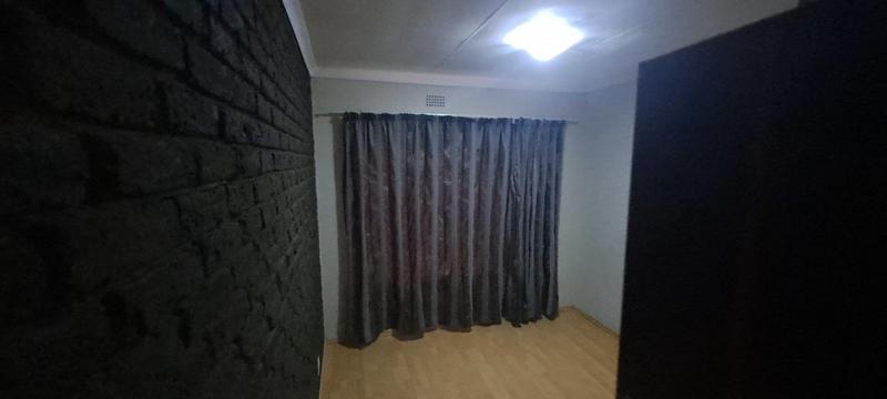 4 Bedroom Property for Sale in Wentworth Park Gauteng