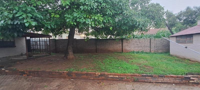 4 Bedroom Property for Sale in Wentworth Park Gauteng