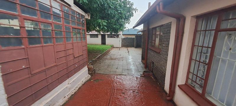 4 Bedroom Property for Sale in Wentworth Park Gauteng