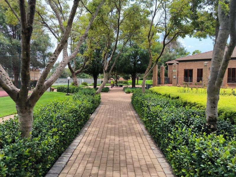 2 Bedroom Property for Sale in Equestria Gauteng