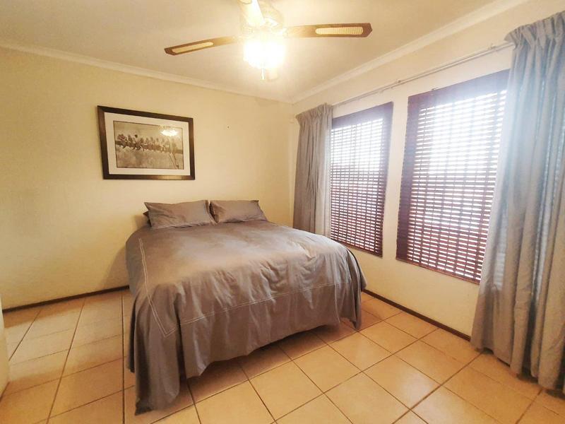 3 Bedroom Property for Sale in Helderkruin Gauteng