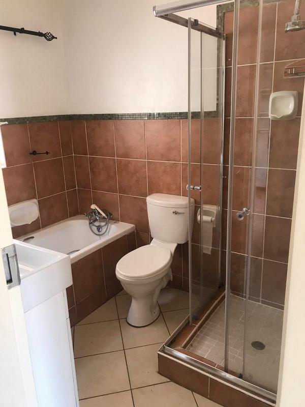 2 Bedroom Property for Sale in Olympus Gauteng