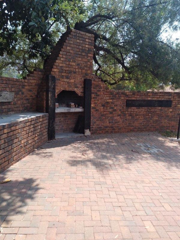 2 Bedroom Property for Sale in Olympus Gauteng